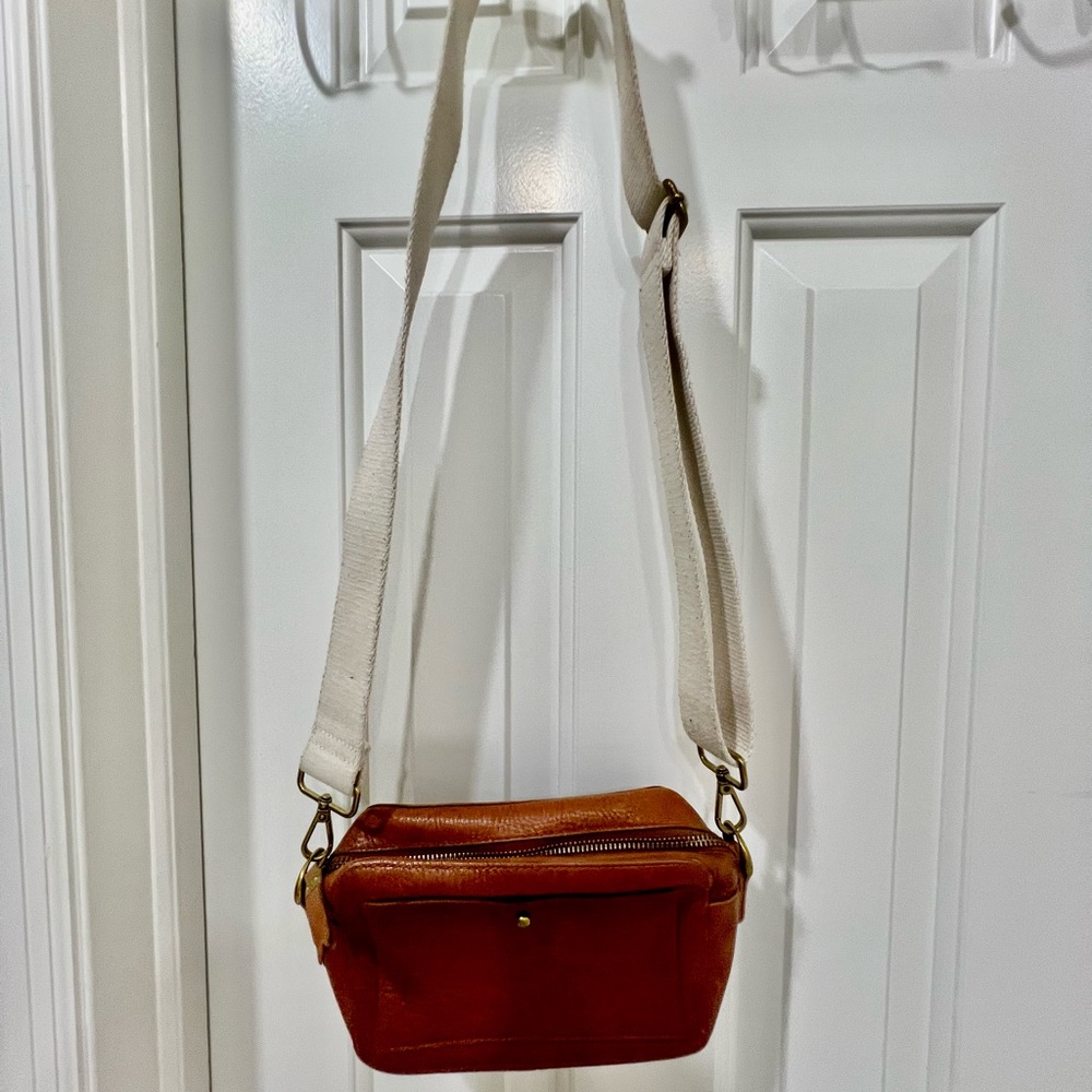 Madewell Tan Leather Crossbody Camera Bag